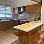 Charm Flat In The Heart Of The Center - Balcony & View Nicosia