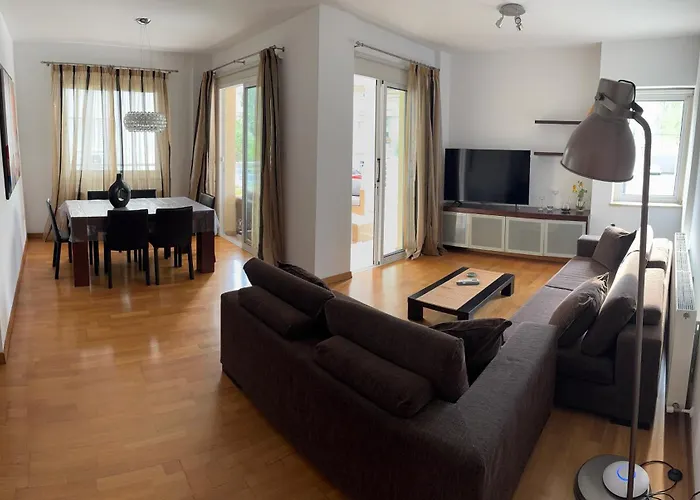 Apartament Charm Flat In The Heart Of The Center - Balcony & View *